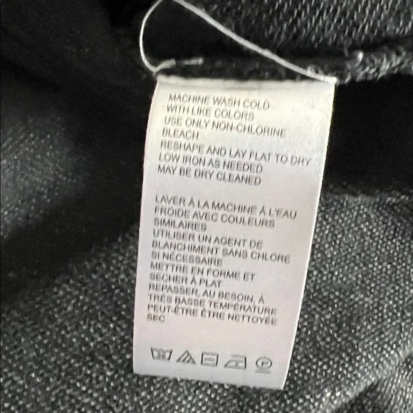 Pilcro/Anthropologie long hooded half button pull over, new without tag, Small - Picture 6 of 6